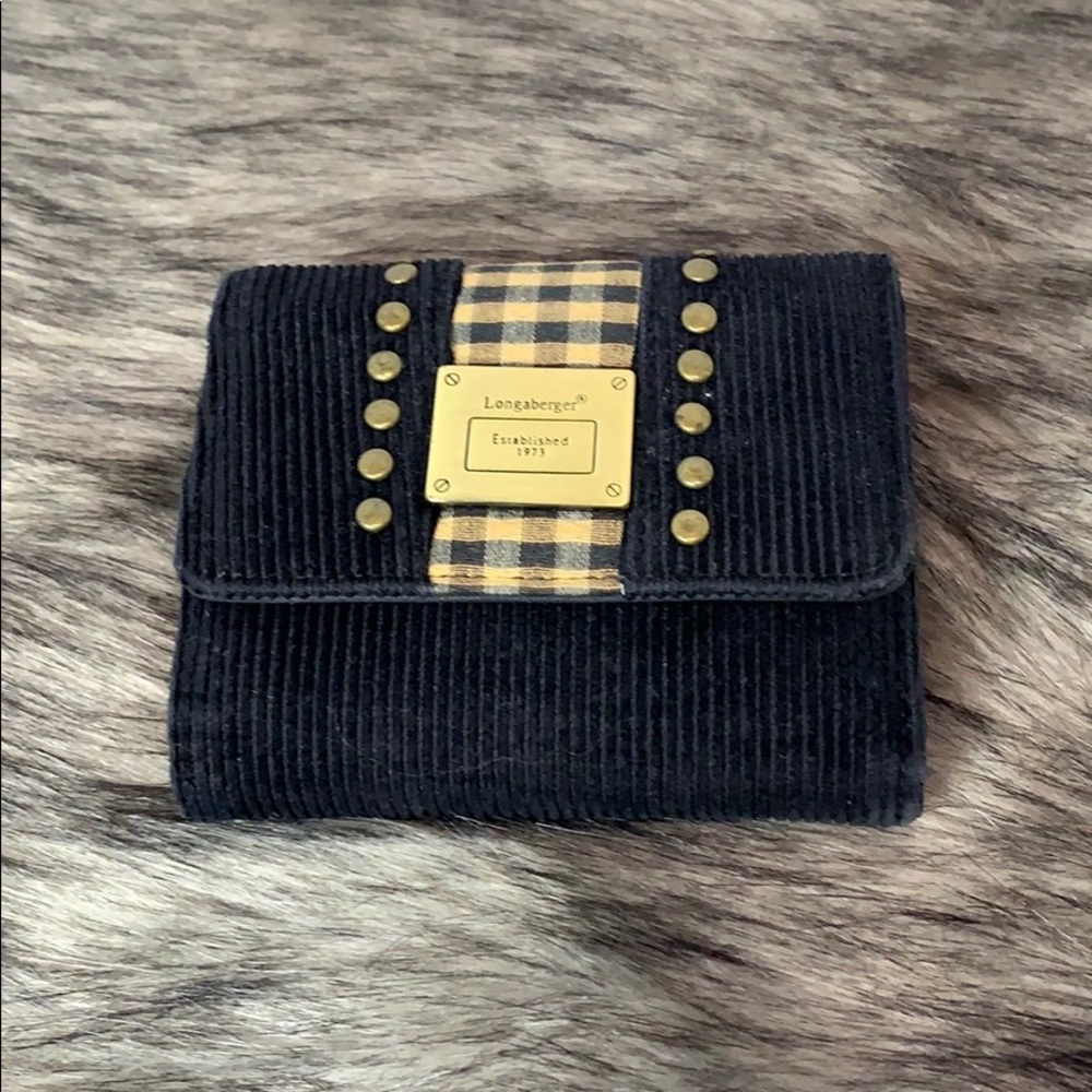 Longaberger trifold wallet, zip & snap closure.